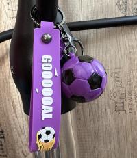 Брелок - игрушка "Мяч футбольный" фиолетовый с карабином (24) 